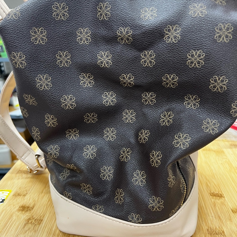 Avon Collection Purse - Picture 4 of 5